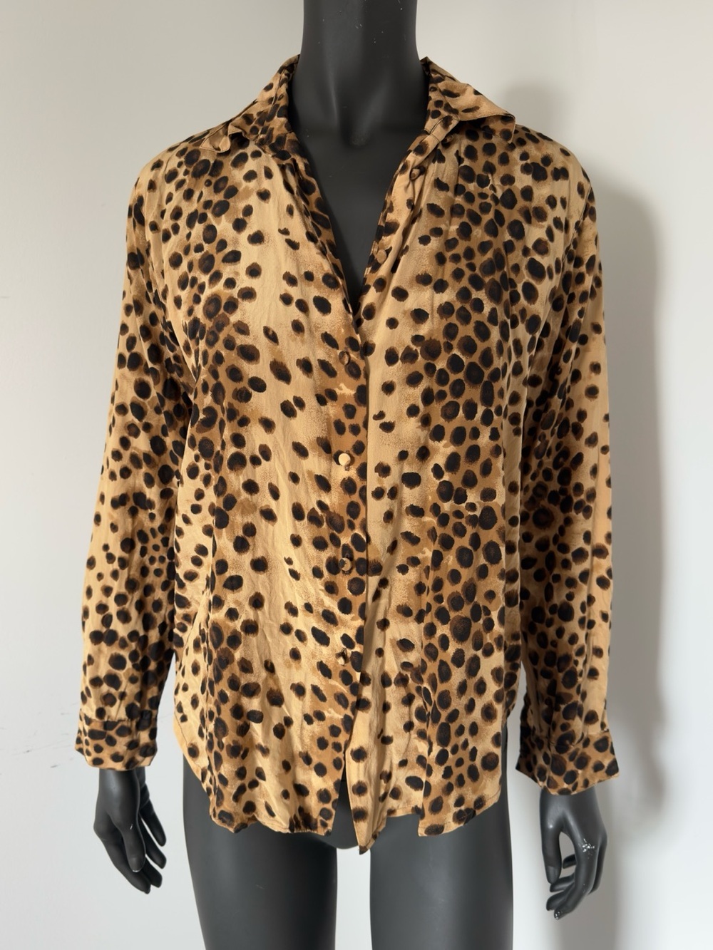 270. Allison Taylor 100% Silk Leopard Print Blouse